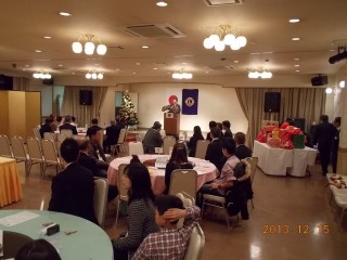 久保田会長のあいさつで例会スタート。